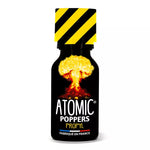 on voit sur un fond blanc un flacon de poppers noir et jaune dont le nom est Atomic poppers. On voit sur le flacon un nuage de bombe atomique jaune.