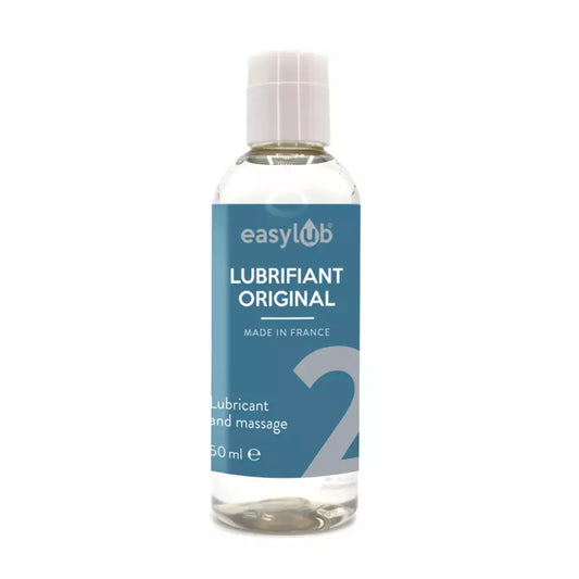 on voit sur un fond blanc un flacon de lubrifiant fabriqué en France. Le flacon est transparent avec une étiquette bleue
